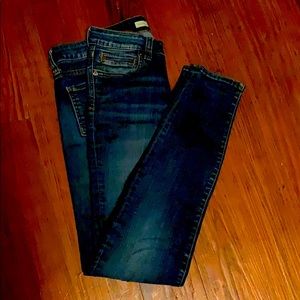 Size 8, super skinny jeans.